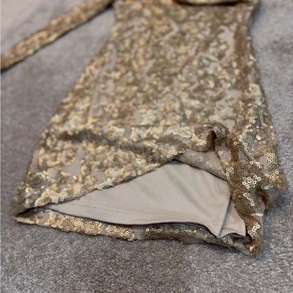 Elegant Gold One Shoulder Dress - Picture 9 of 9